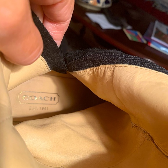 Coach suede boots. - Picture 13 of 16